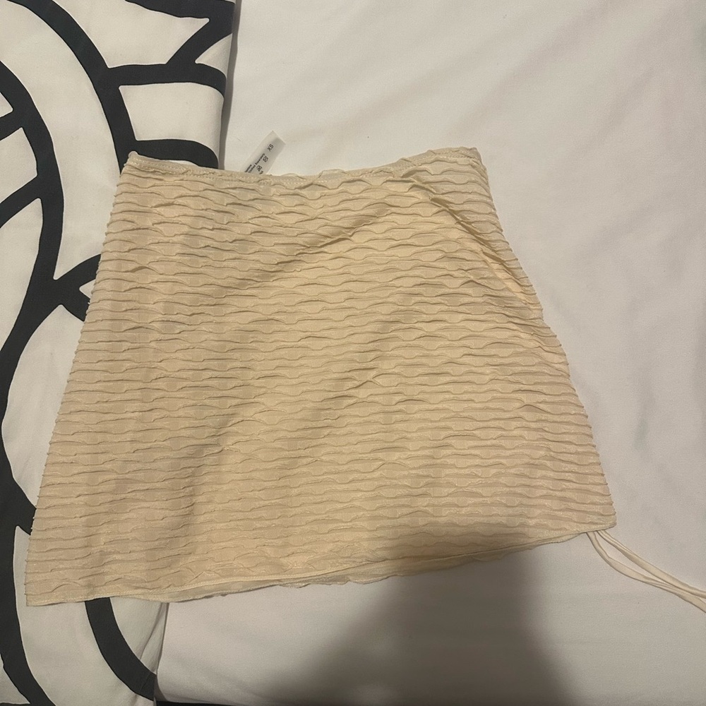 Elegant Cream Textured Women's beach Skirt